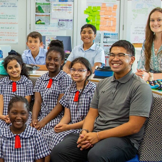 Seminarian Menard Gaspi with students at St Oliver’s Primary, Harris Park